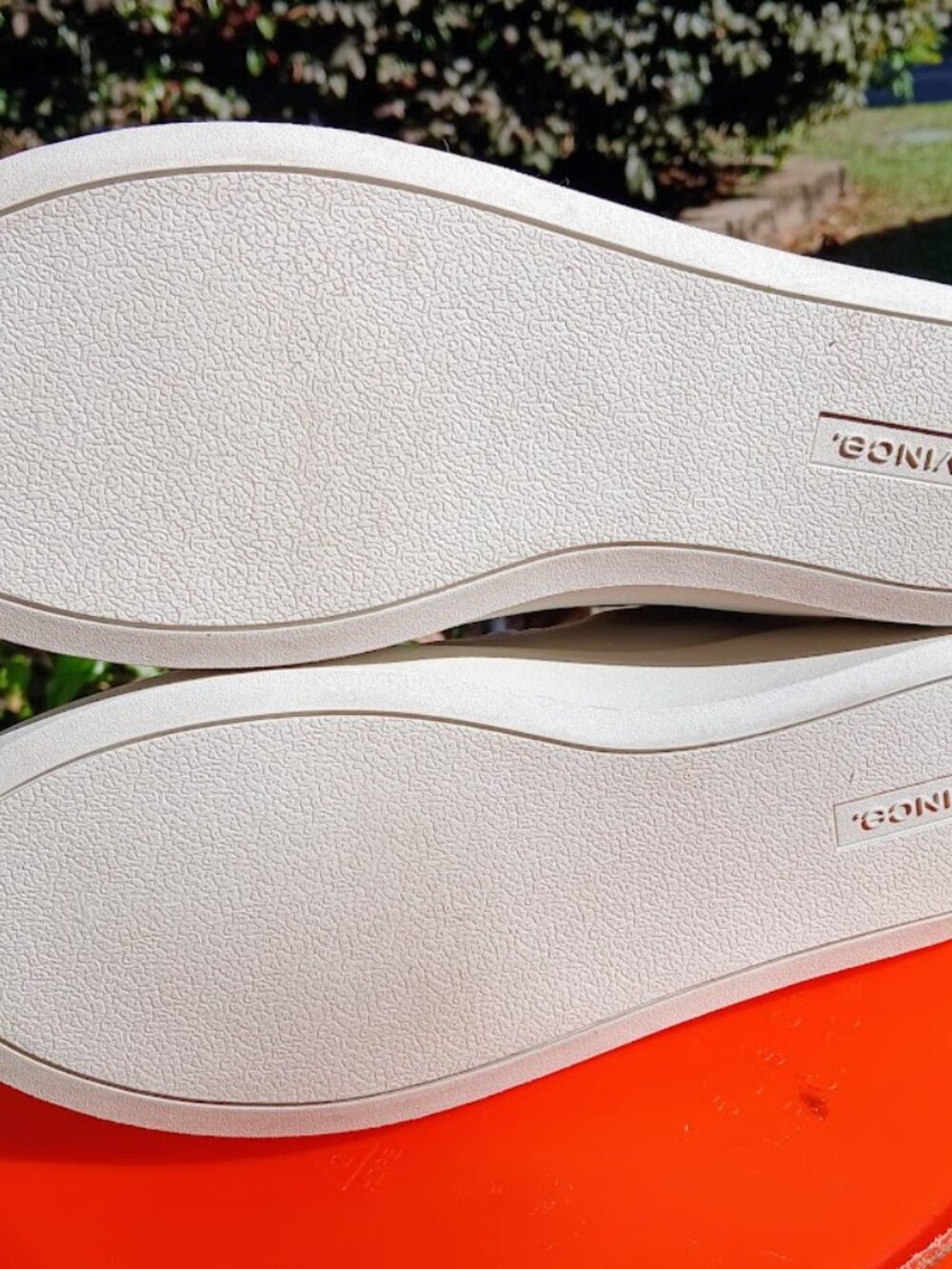 Vince "Ginelle" Leather Slip-On - Picture 6 of 8